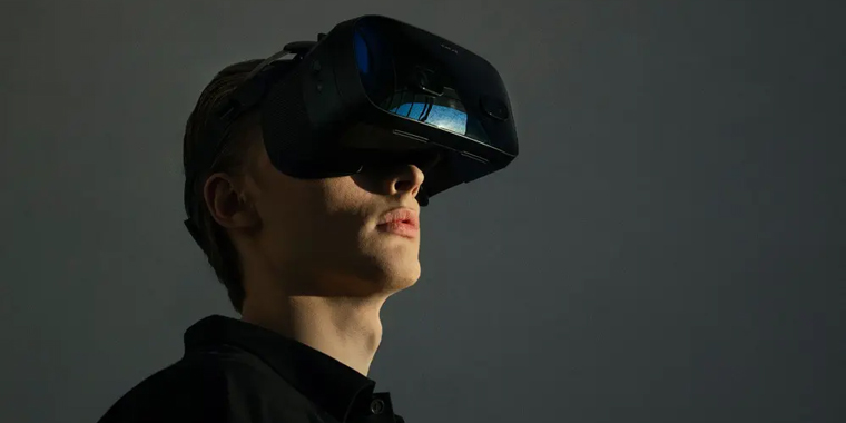 шлем виртуальной реальности vr-3 от varjo